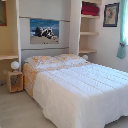 Apartment Bel Situe Dans La Plaine Orientale *